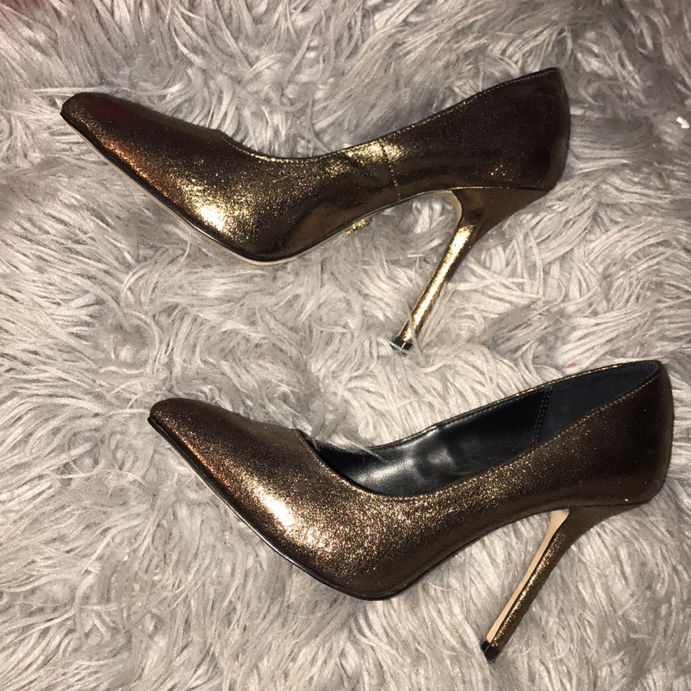 Rock Republic gold stilettos - Picture 3 of 3